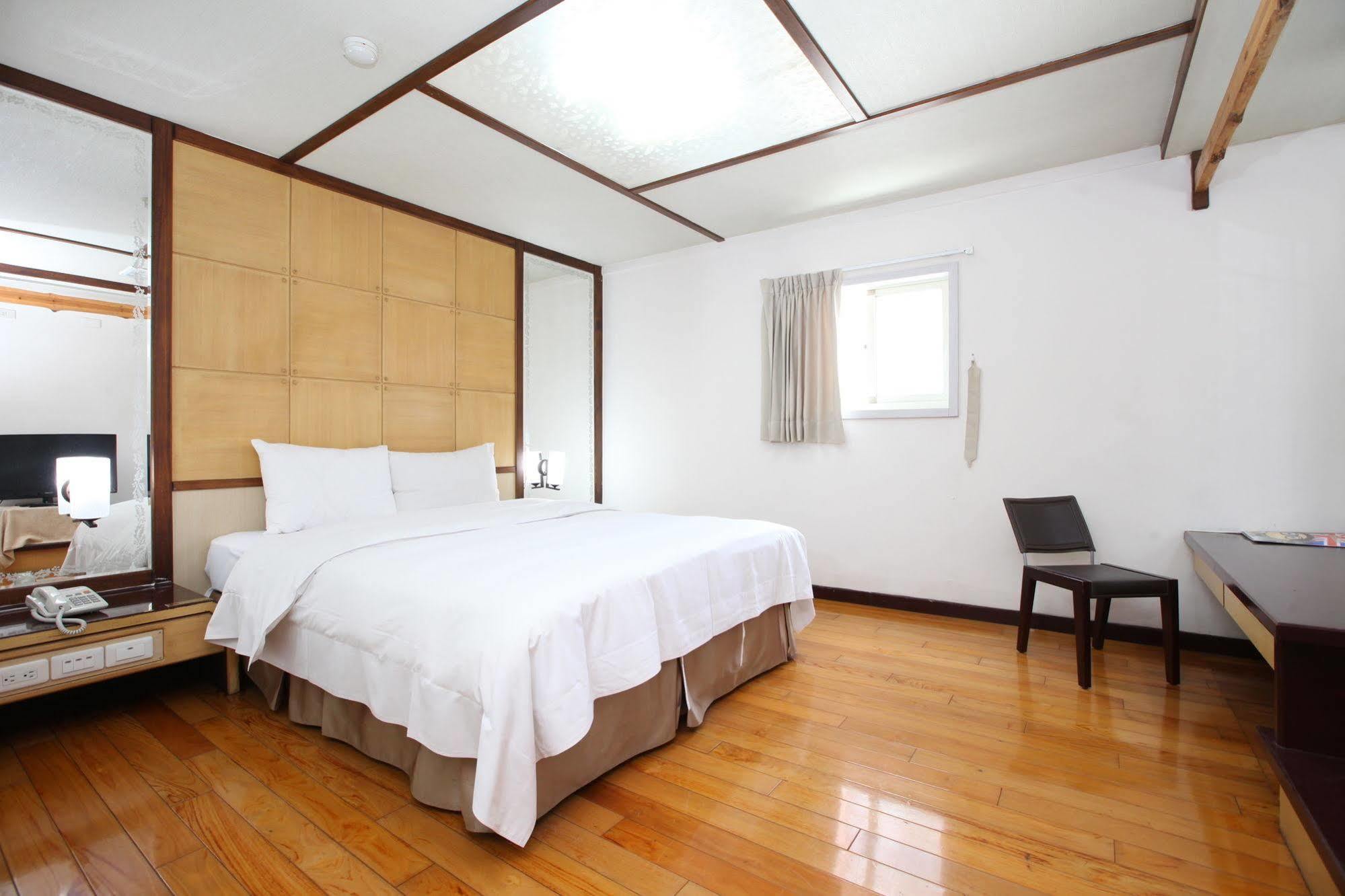 享平方文旅 Hotel Douliu Bagian luar foto